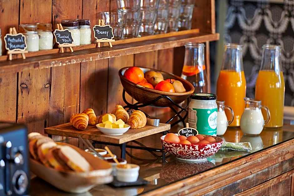 The Dairy Hotel Queenstown, A Naumi Chapter