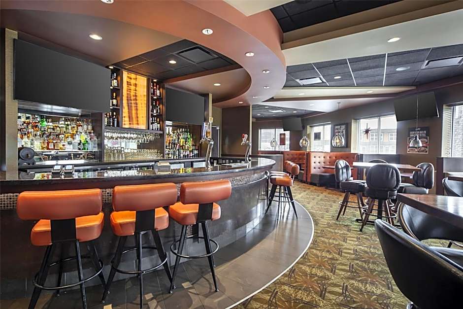 Best Western Cold Lake Inn