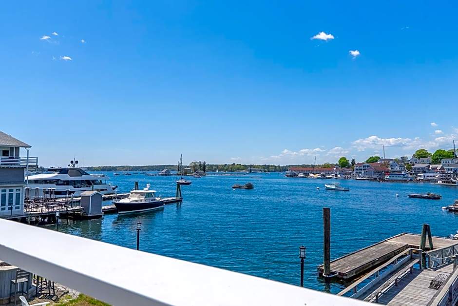 Boothbay Harbor Inn