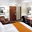 Radisson Hotel Bismarck