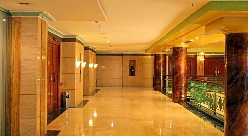 Tunjungan Hotel Surabaya