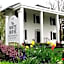 The White House Bed and Breakfast