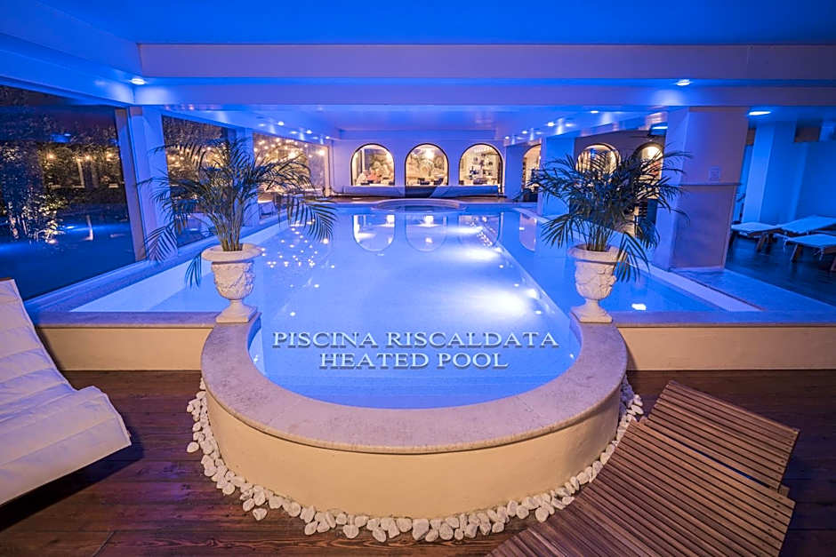 Admiral Hotel Villa Erme