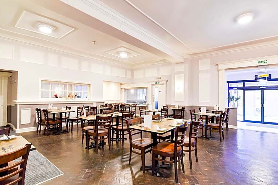 Aston Court Derby City Centre by Belvilla