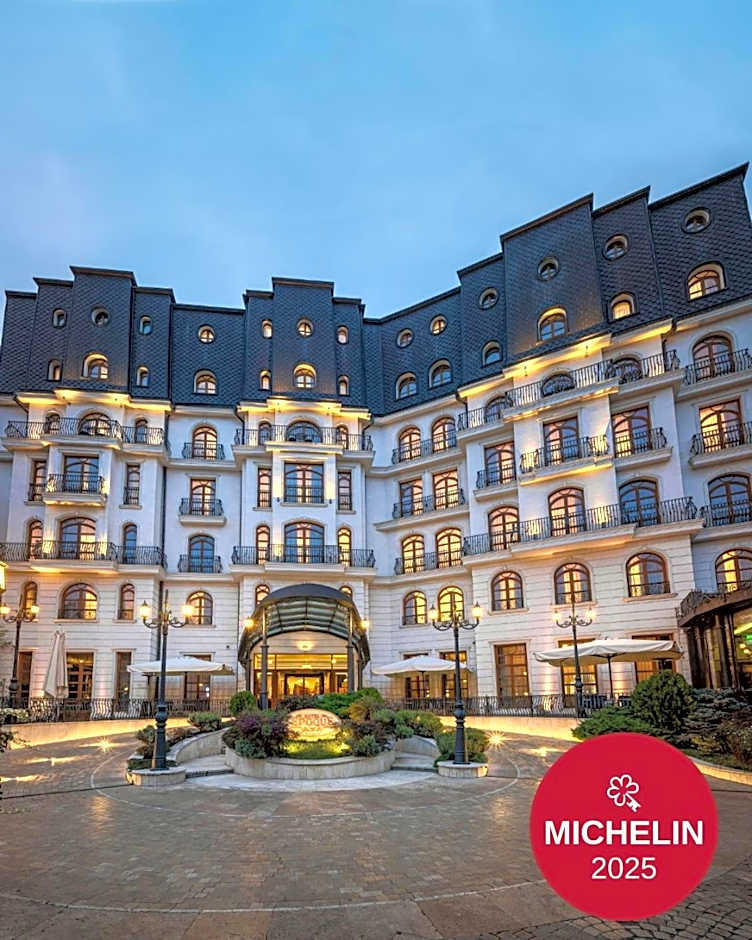 Photo 1 of 50 of Epoque Hotel - Relais & Chateaux