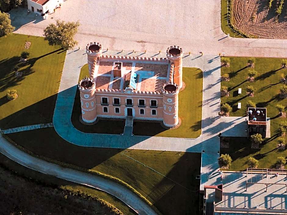 Castillo de Monte la Reina Posada Real & Bodega