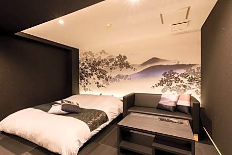 Deluxe King Room with Open-Air Bath