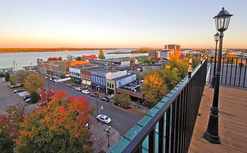 Holiday Inn Paducah Riverfront