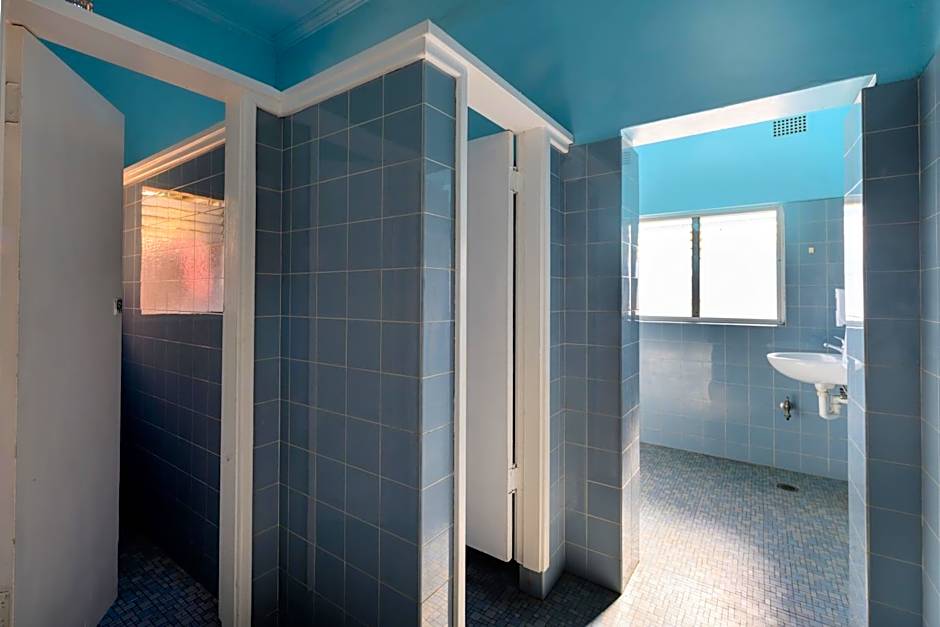 Commercial Travellers House