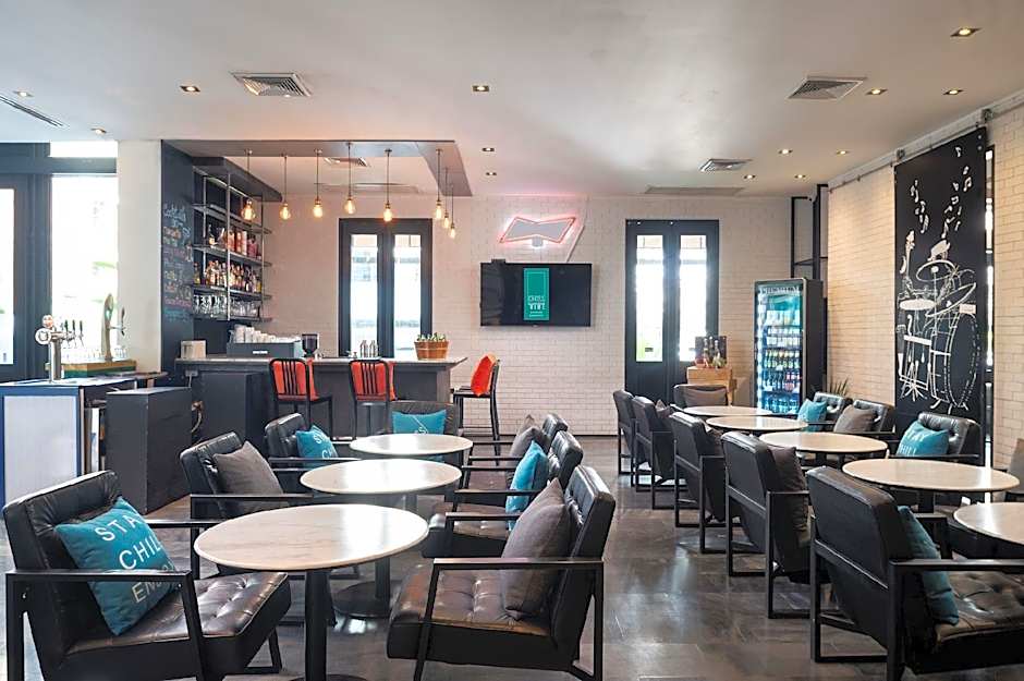 Cross Vibe Bangkok Sukhumvit