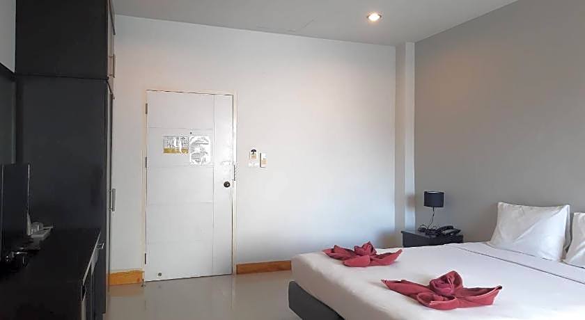 Karon Sea Side Hotel