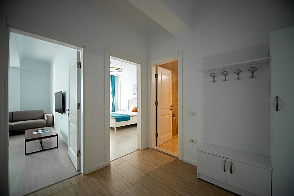 Solid Magic Apart Hotel