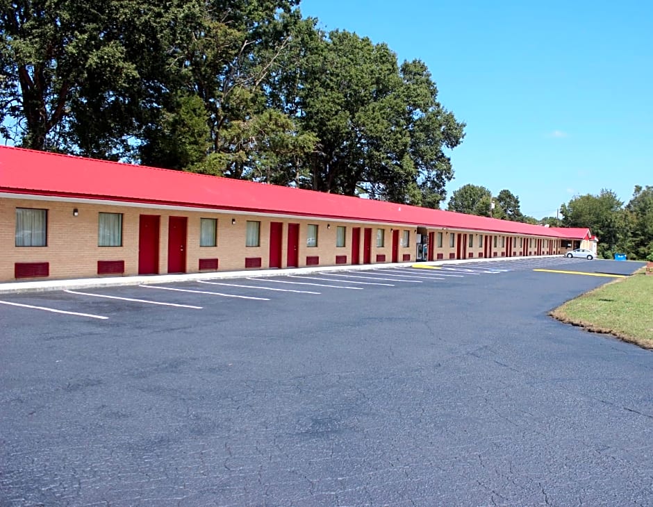 Landsford Inn