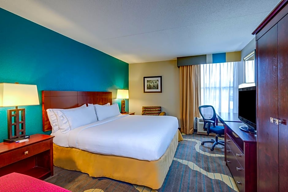 Holiday Inn Express Washington DC East- Andrews AFB