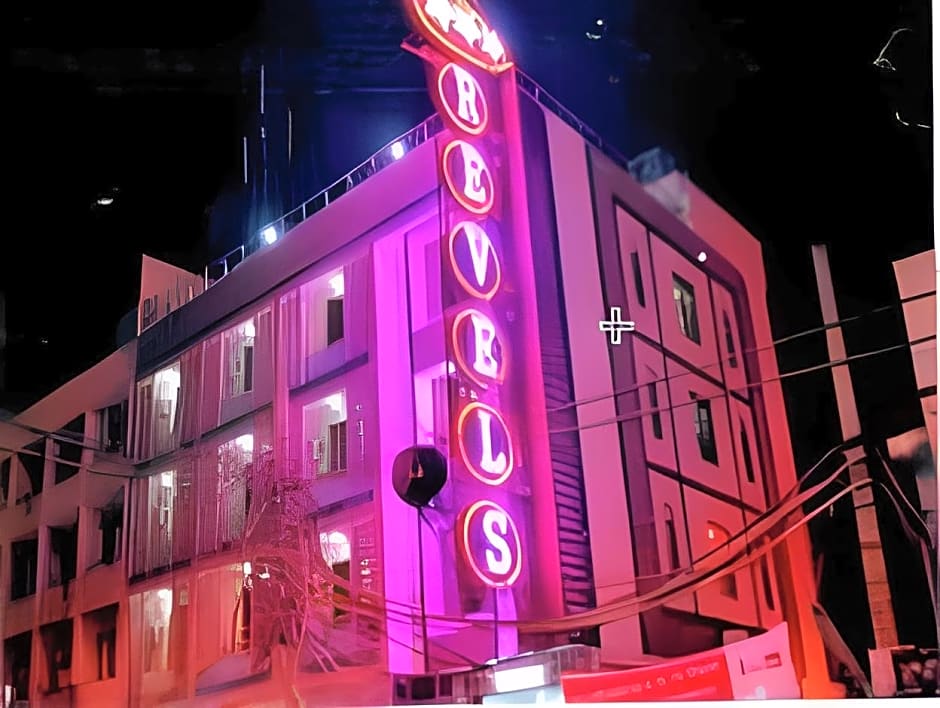 Revels Plum Hotel – Delhi, NY