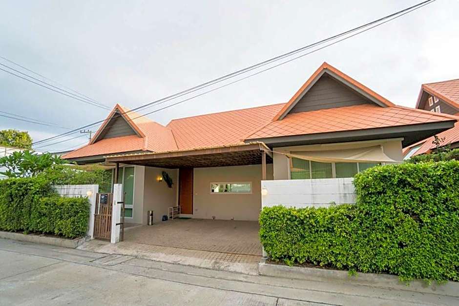 The Ville Jomtien Pool Villa