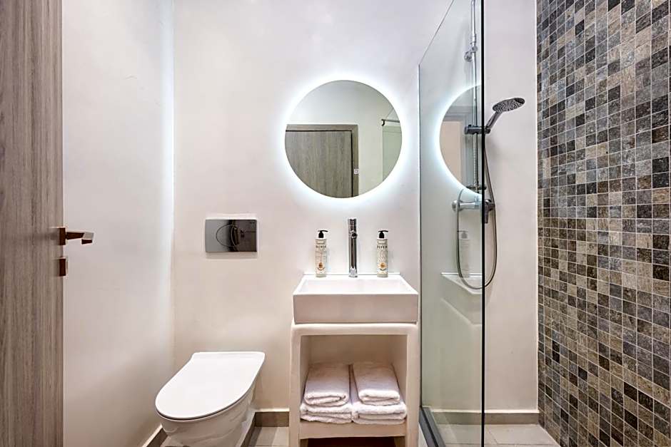 Santorinn Suites Fira