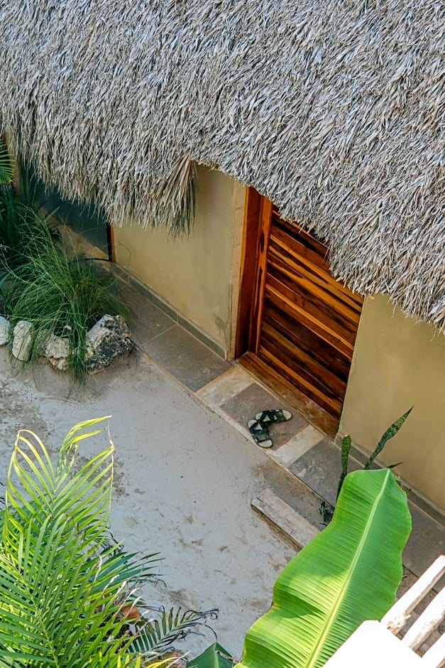 Casa Mate BeachFront Cabañas El Cuyo