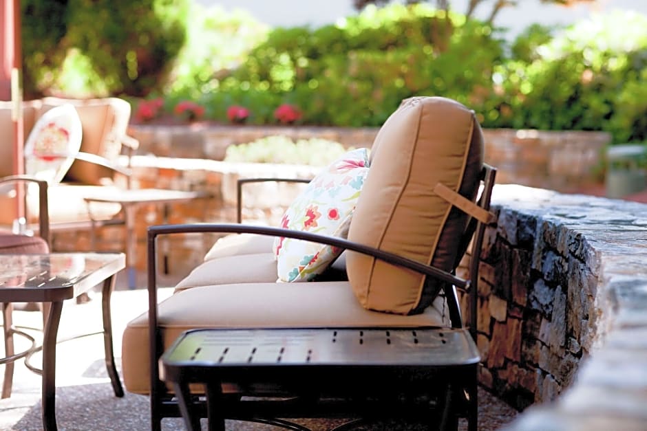 DoubleTree by Hilton Hotel Boston - Bedford Glen