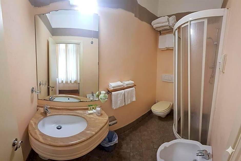 Hotel Conti