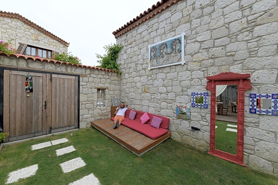 Çona Butik Otel
