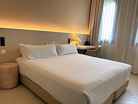 Les Clarisses Boutique Hotel