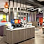 Tru by Hilton Manteca