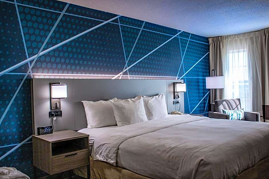 Comfort Inn & Suites Geneva- West Chicago