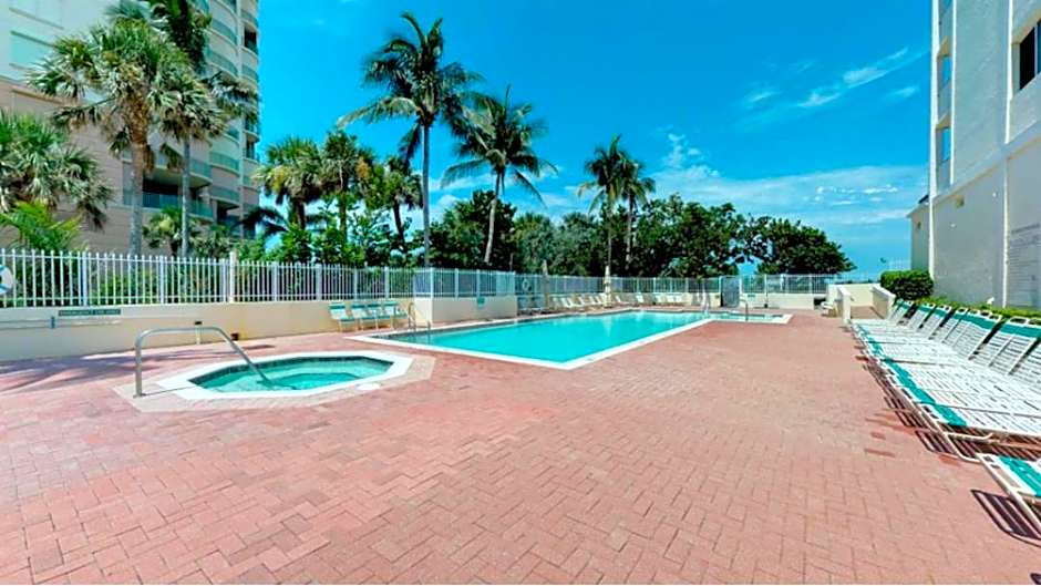 Oceanfront Condo on the Beach