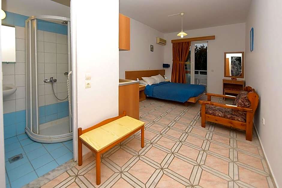 Anixis Hotel & Apartments