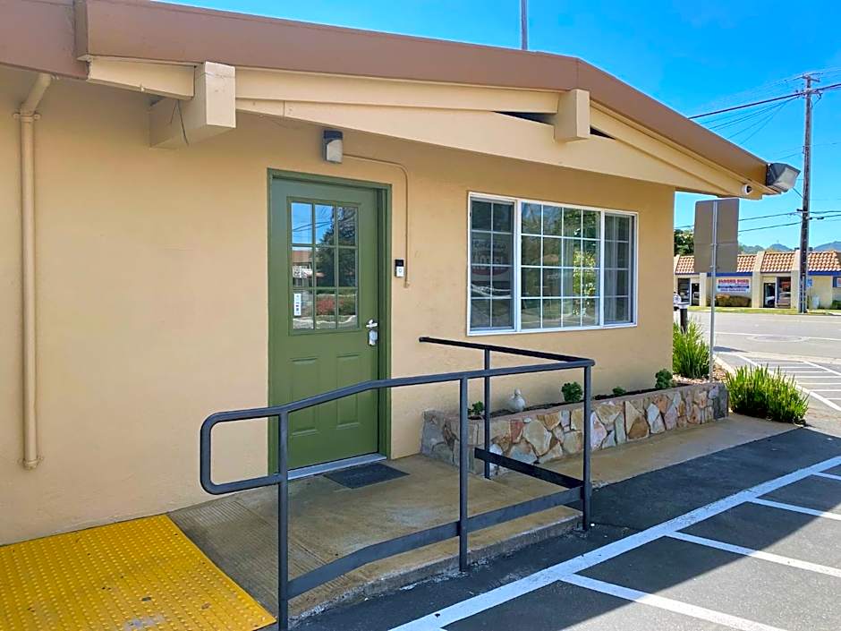 Holiday Motel