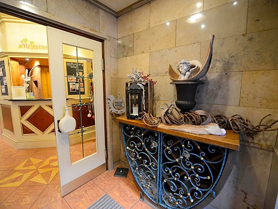 Land-gut Hotel zum Löwen Garni