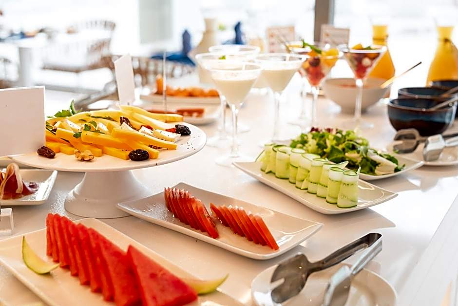 Royal Marina Suites Boutique Hotel