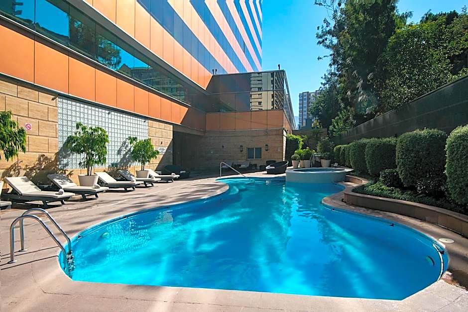 Boulevard Suites Hotel