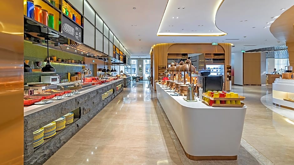 Holiday Inn Chongqing Guanyinqiao By IHG