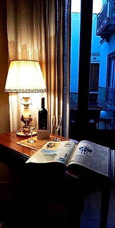 Quadruple Room with Private Bathroom