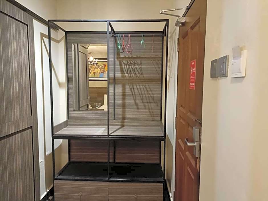 Raintree Boutique Hotel