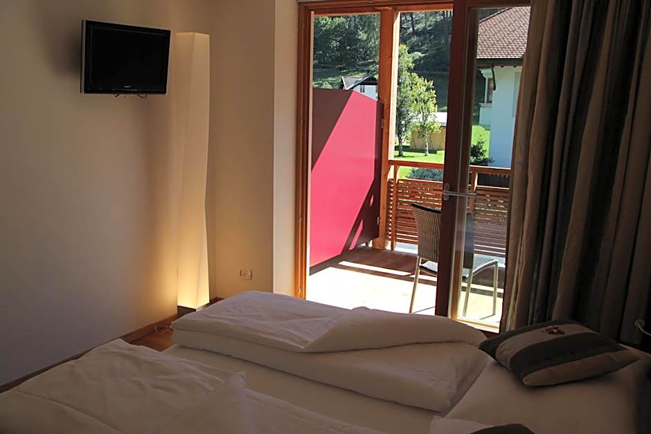 Garni - Hotel Am Burghuegel