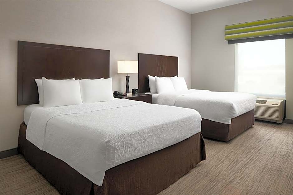 Hampton Inn Fairmont