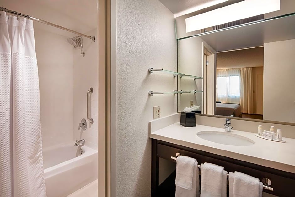 Fairfield by Marriott Anaheim Resort
