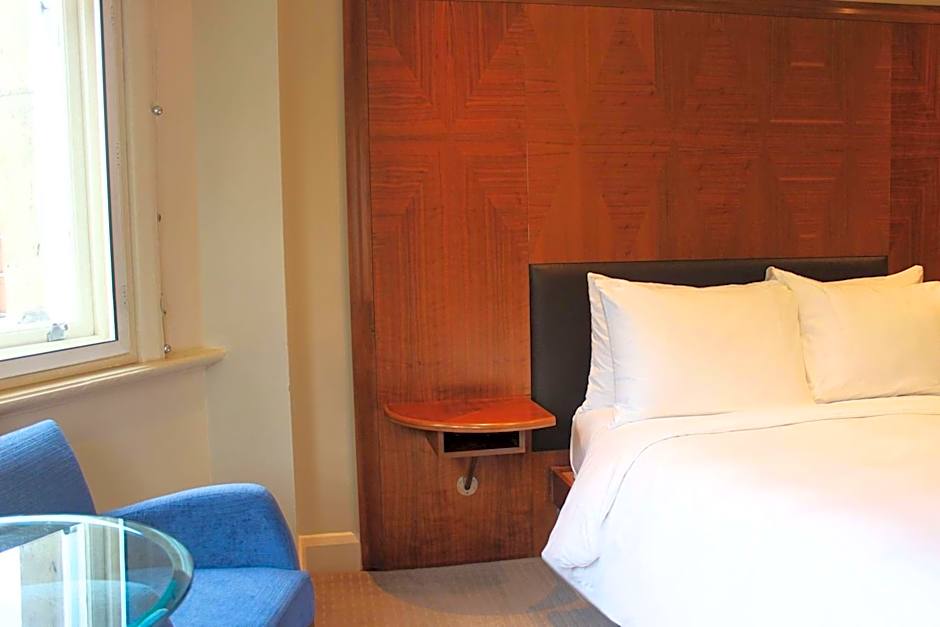 Radisson Blu Hotel, London Tottenham Court Road