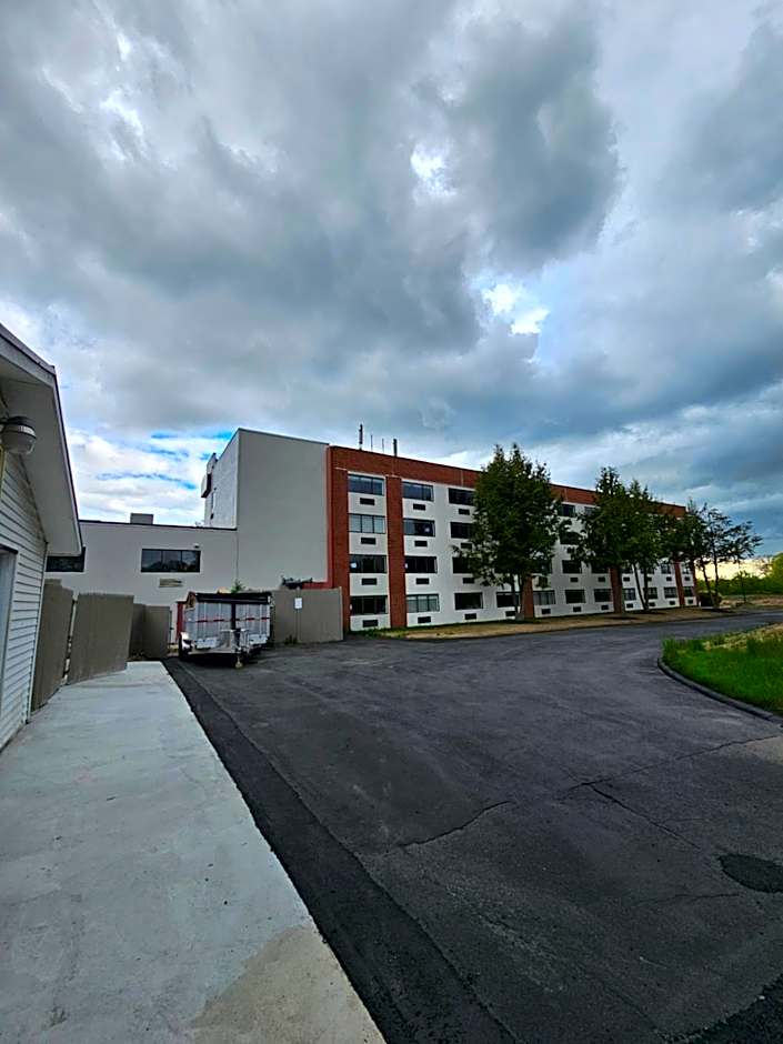 Germaine Inn South Portland