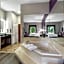 La Quinta Inn & Suites by Wyndham Louisville East