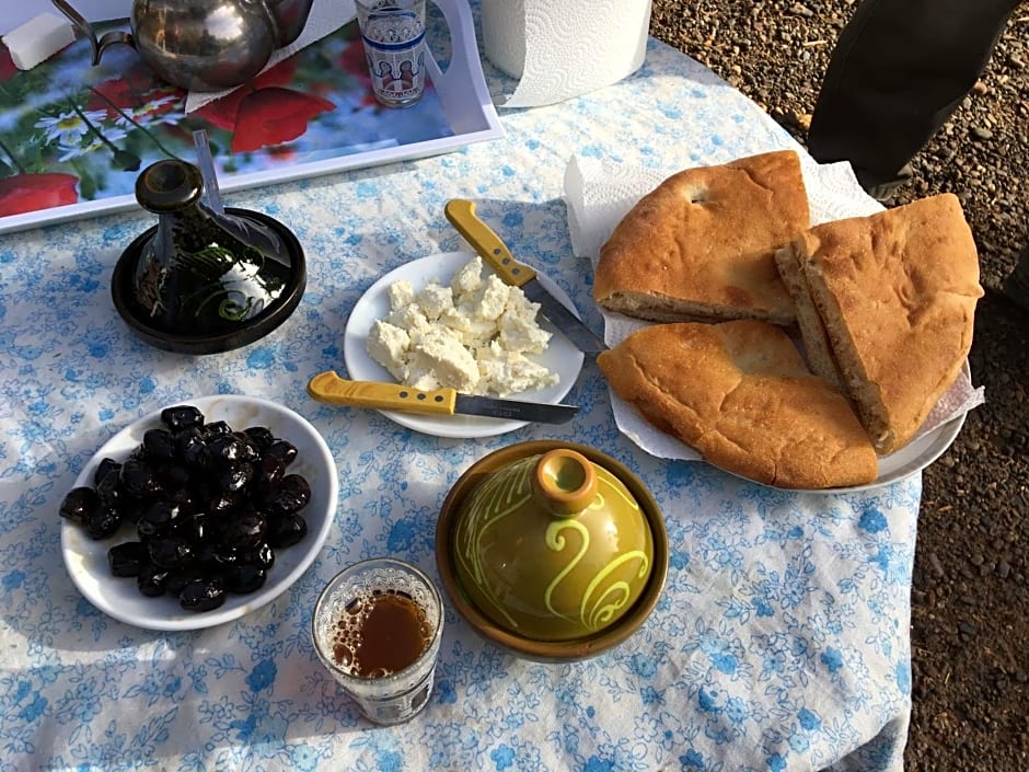 LE JARDIN DES GRENADIERS