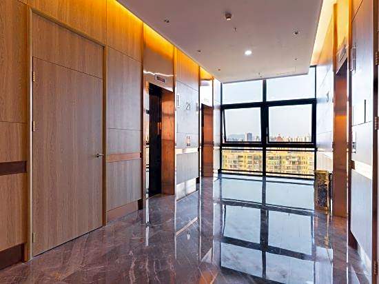 Zhuguang Royal Star International Apartment (Guangzhou Shamian)