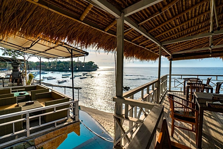 Mushroom Beach Bungalows by ZUZU