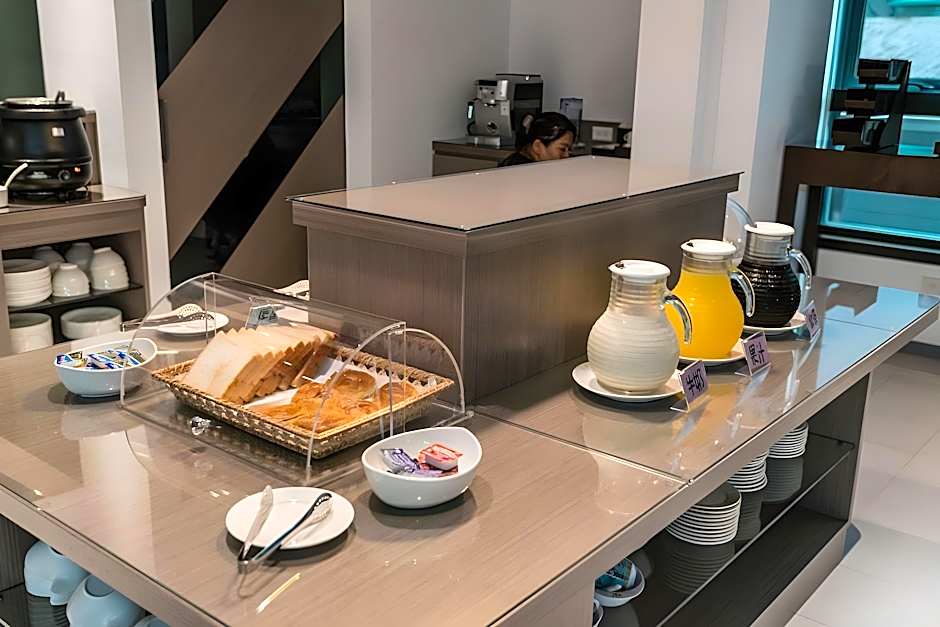 HIGH CLOUD INTERNATIONAL BUSINESS HOTEL