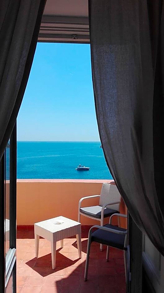 Hotel La Casa sul Mare