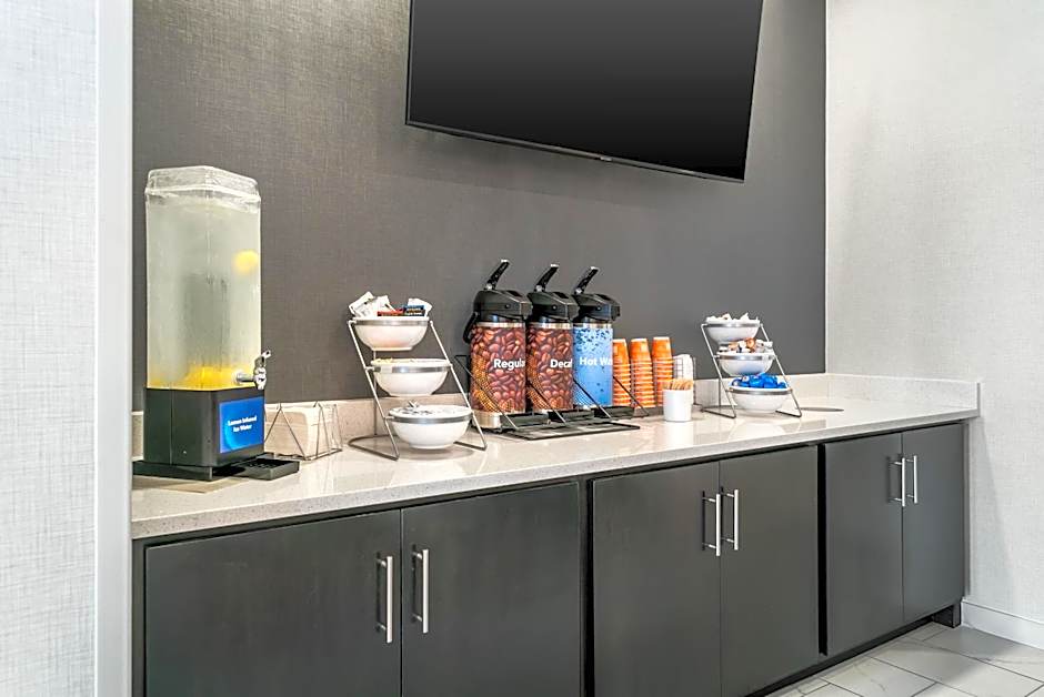 Comfort Inn & Suites Adrian