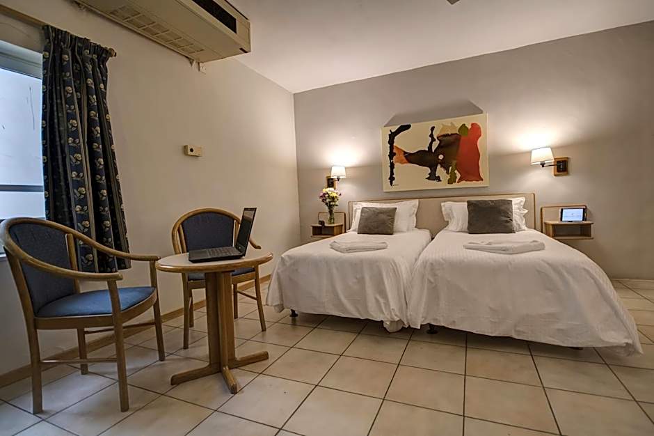 SLIEMA CHALET HOTEL